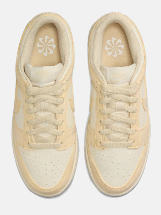 Dunk Low Γυναικεία Sneakers Λευκά