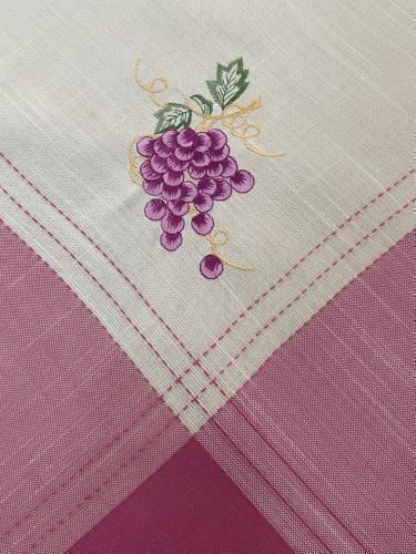 Linea Home Grape με Κέντημα Ρόζ 140x140εκ.