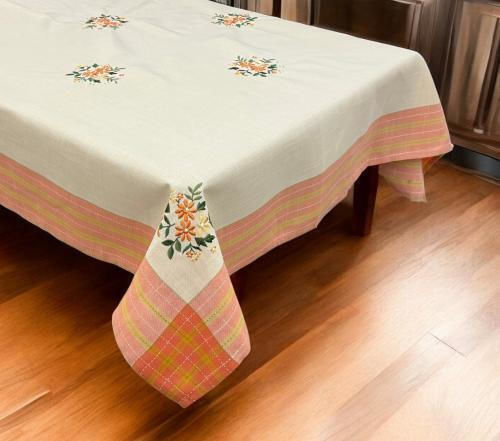 Linea Home Picnic με Κέντημα Πορτοκαλί 140x140εκ.