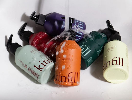 Wild Kinfill Wild Peony Αφρόλουτρο σε Gel με Βούτυρο Καριτέ & Άρωμα Ξυλώδη 300ml