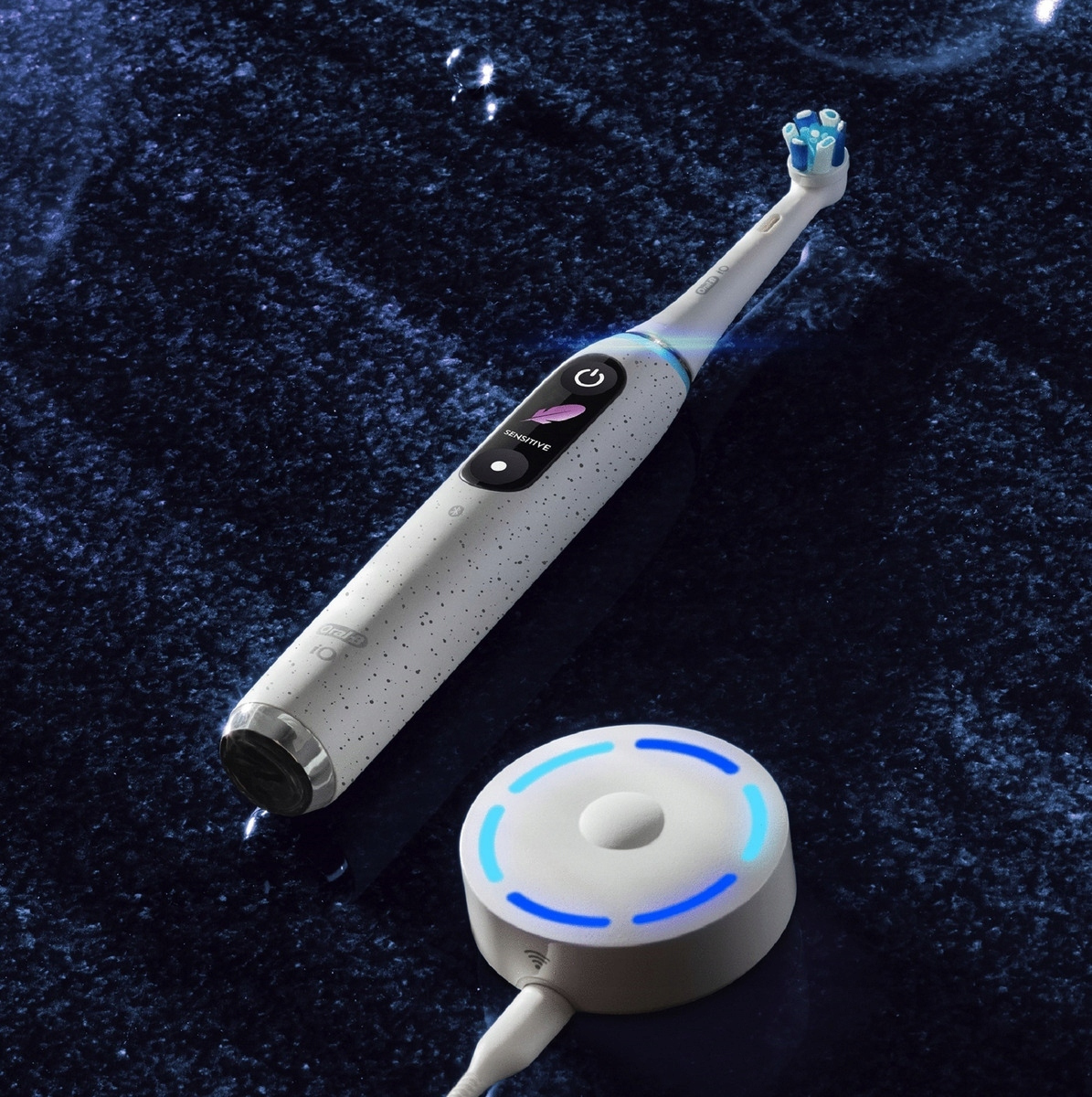 Oral-B Io Series 10 Ηλεκτρική Οδοντόβουρτσα με Χρονομετρητή, Αισθητήρα Πίεσης και Θήκη Ταξιδίου Λευκή (4210201434658)