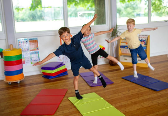 Kit for Kids Αναδιπλούμενο Στρώμα Γυμναστικής Κόκκινο (90x45x1cm)