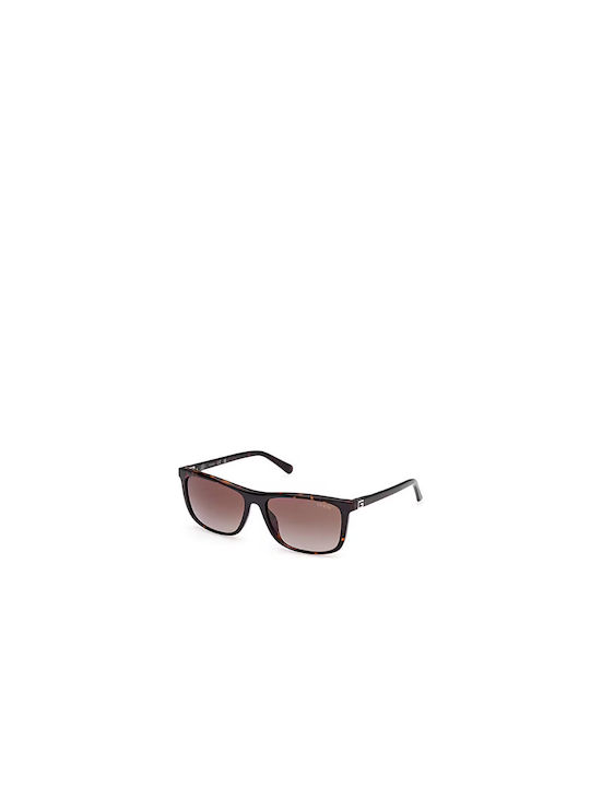 Guess Sunglasses with Brown Tartaruga Plastic Frame and Brown Gradient Lens GU00169 52F