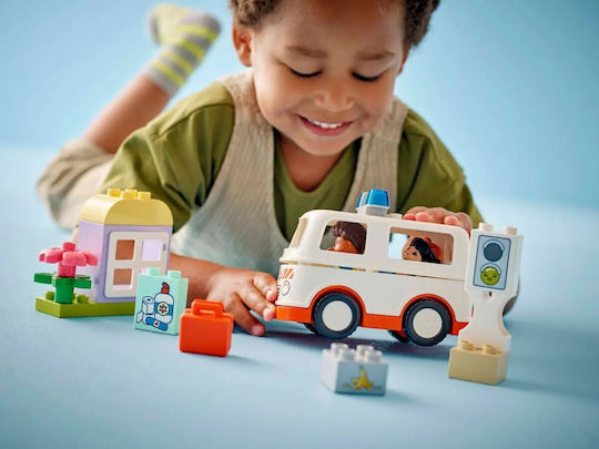 LEGO Duplo Ambulance & Driver για 2+ Ετών 19τμχ