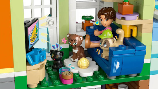 LEGO Friends Apartamente și Magazine Heartlake City pentru 12+ Ani 2040 Bucăți