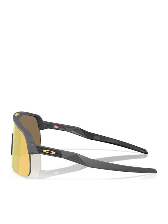 Oakley Sutro Lite S Мъжки Слънчеви Очила със Сив Пластмасов Рамка и Жълти Огледални Стъкла OO9496-09
