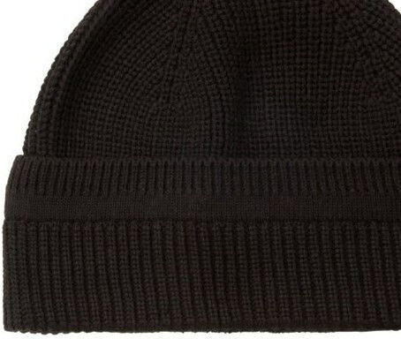 Beanie Beanie Knitted in Black color