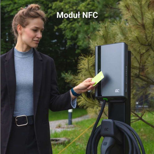 Green Cell Wall Mounted Three-Phase 22kW Charging Station with Built-in Cable Type 2 (EVGC021B2250)