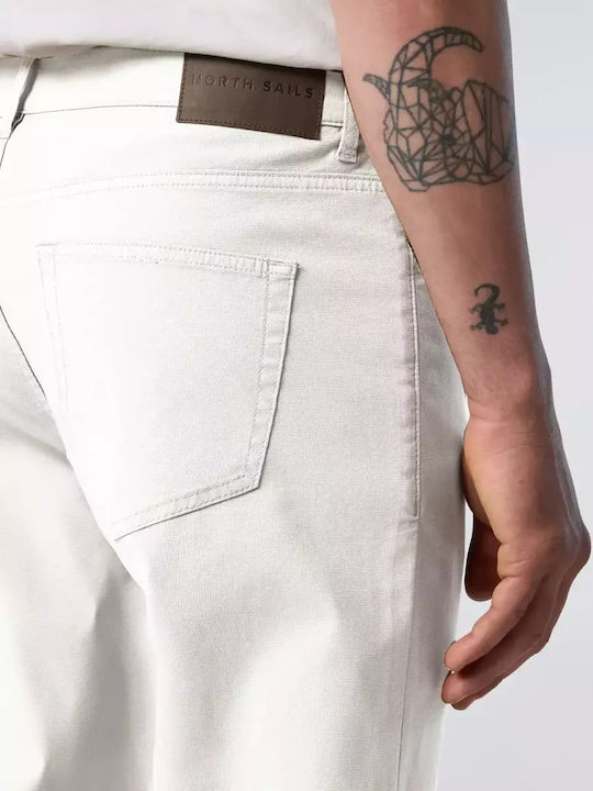 Trousers in Regular Fit White