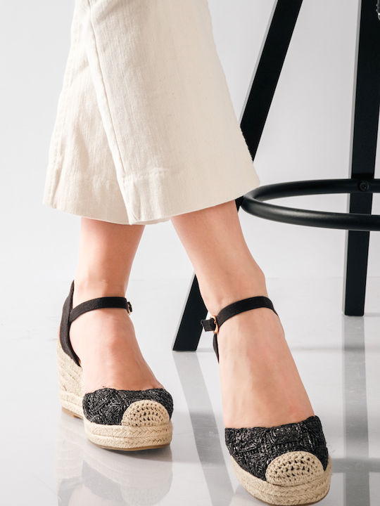 Espadrille-Plattformen mit Strickdesign in Schwarz