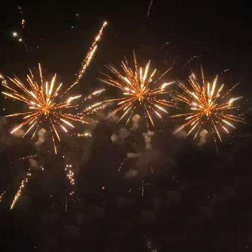Kanellopoulos Fireworks mit Dauer 80 Sekunden