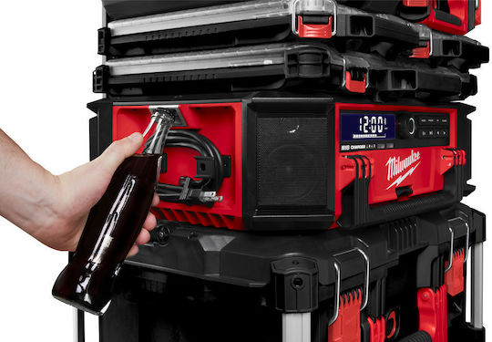 Milwaukee M18 Packout Prcdab+0 Cu baterie DAB+ cu Bluetooth Roșu