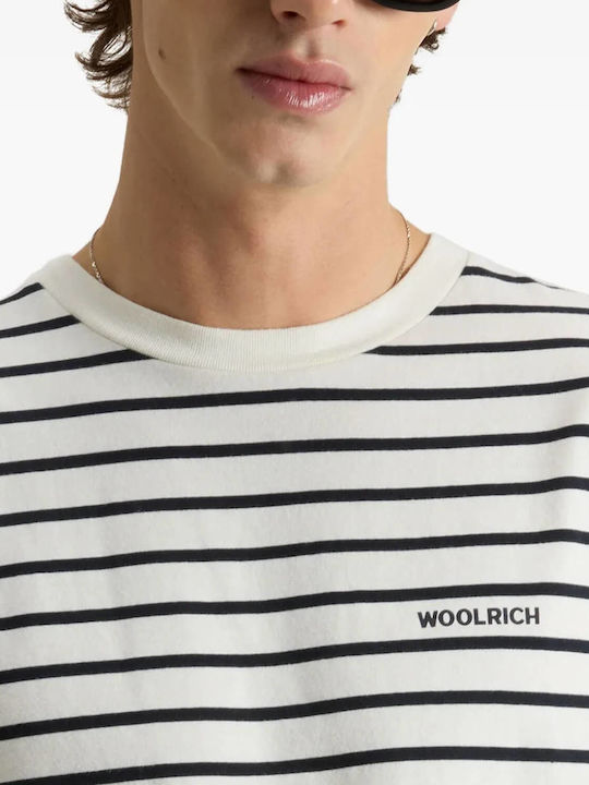 T-shirt White