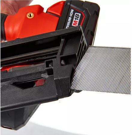 Milwaukee Καρφωτικό Μπαταρίας M16 CN16GA-202X 18V 2x2Ah για Καρφιά 4933451570