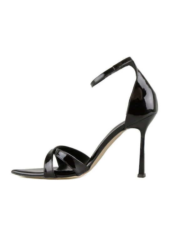 Sandalen aus Lackleder Schwarz