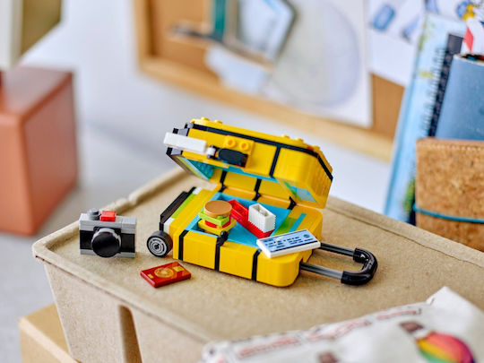 LEGO Yellow Building Blocks Travel Suitcase For 7+ Years 184 Pieces