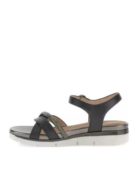 Women's Flat Sandals in Black Color