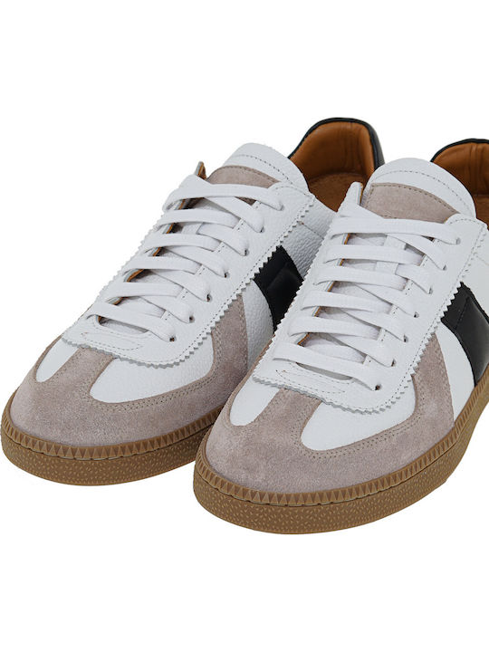 Sneakers White