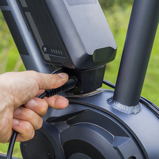 Qoltec Charger for Electric Scooter Xiaomi in Black Color