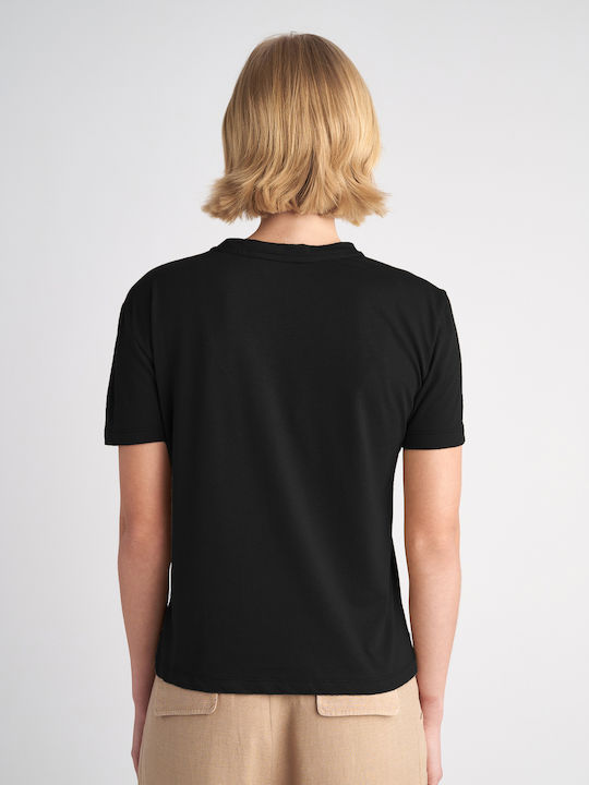 Nadin Women's T-shirt Black