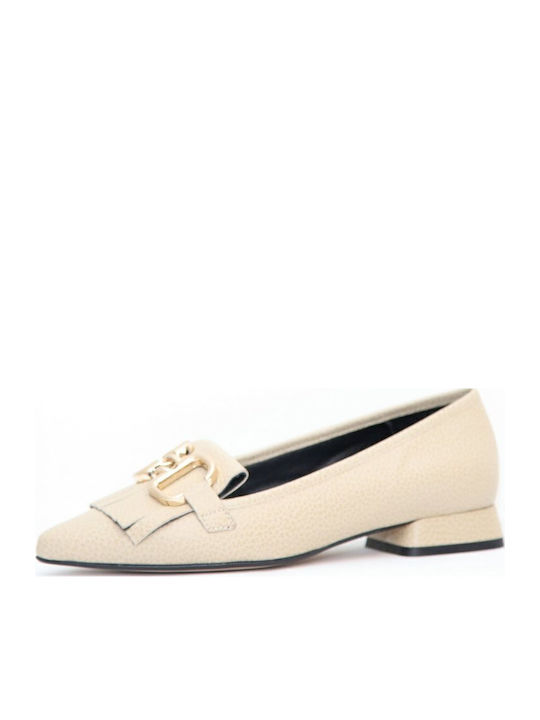 Leder Pumps mit flachem Absatz Beige