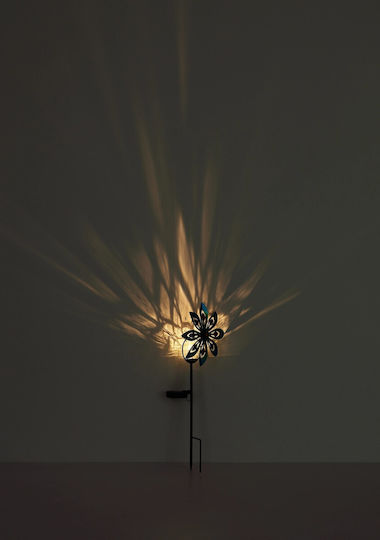 Globo Lighting Spiked Solar Light Flower with Warm White Light 3000K IP44 20cmx9cmx50cmcm