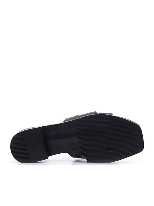 Leather Mules with Low Heel in Black Color