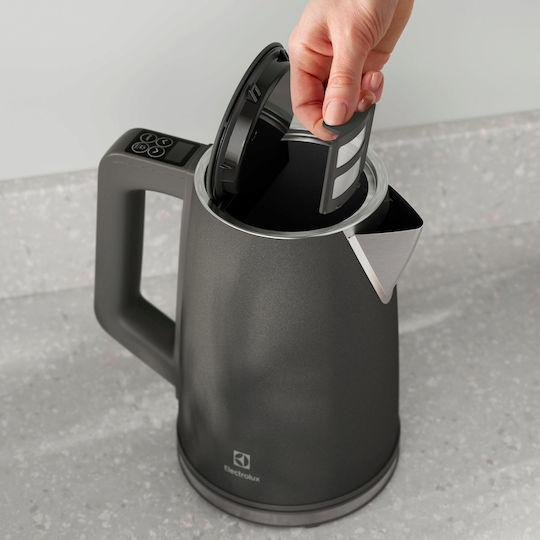 Electrolux Βραστήρας Ταξιδίου 1.7lt 2400W Μαύρος