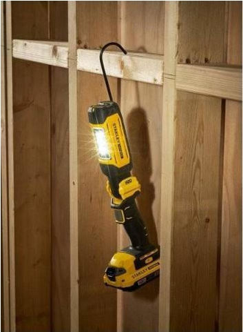 Stanley Battery Workshop Light LED with Brightness up to 700lm Fatmax