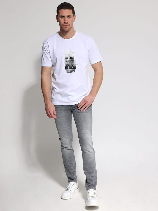 T-shirt White