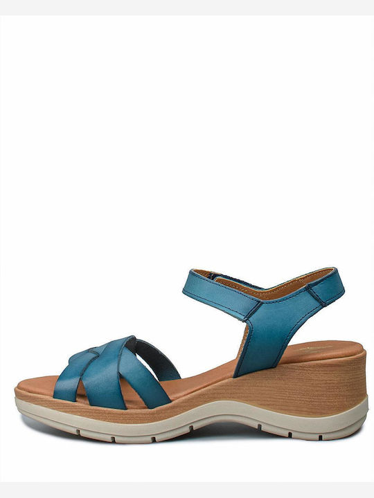 Marila Footwear