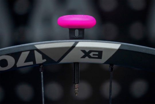 Muc-off Stealth Tubeless Tag Holder & 44mm Valve Kit Locator Mount