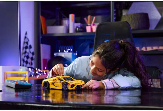 LEGO Technic Chevrolet Corvette Stingray for Ages 9+ 732 Pieces