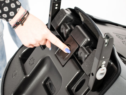 Just Baby Maxi Fix 2 Детско Столче за Кола High-back Booster с Isofix Черно 15-36 кг