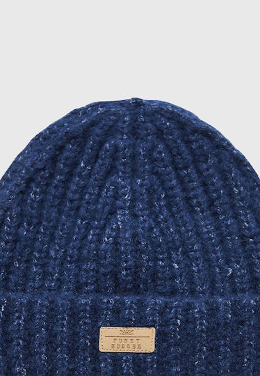 Beanie Beanie Knitted in Blue color