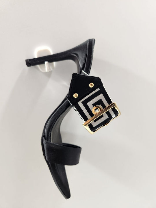 Mules with Heel in Black Color