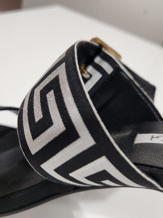Mules with Heel in Black Color