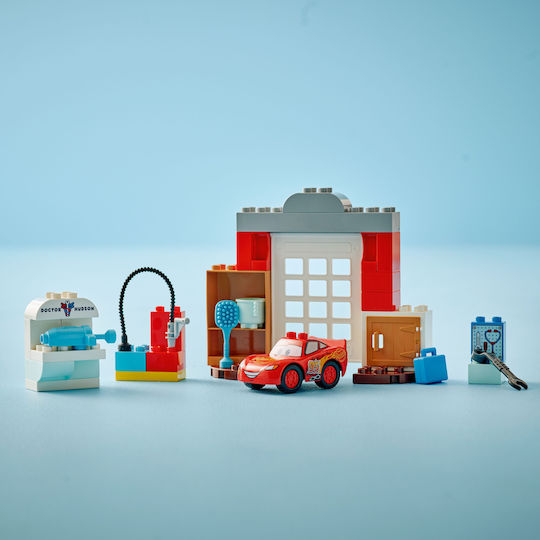 LEGO Duplo Vizita lui McQueen la Garajul lui Doc pentru 2+ Ani 35 Bucăți