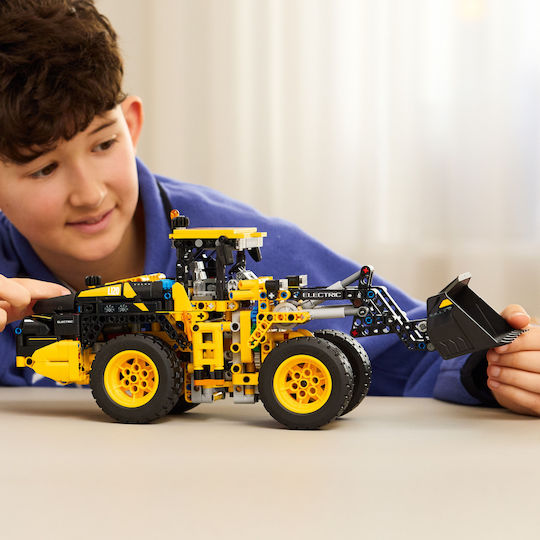 LEGO Technic Volvo L120 Încărcător Pe Roți Electric Pentru 9+ Ani 973 Bucăți