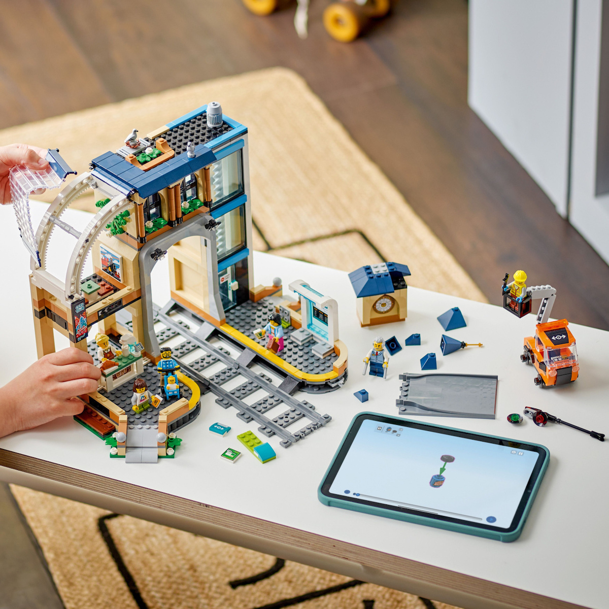 LEGO City Central Train Station Pentru 7+ Ani 752 Bucăți 60469