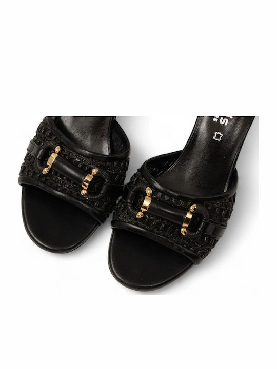 Mules mit Absatz in Schwarz Farbe