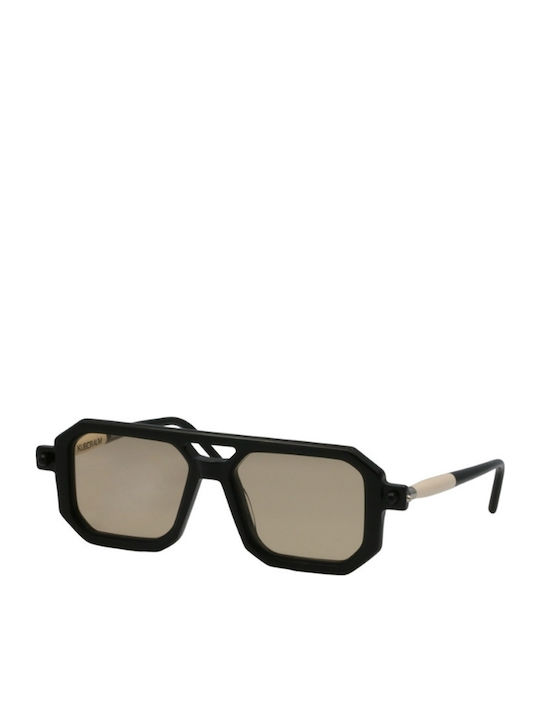 Kuboraum Unisex Γυαλιά Ηλίου με Μαύρο Κοκκάλινο Σκελετό και Μαύρο Φακό