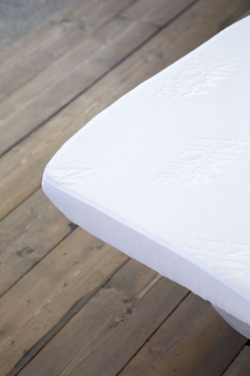 Nima Protective Cover Double Waterproof with Skirt Jacquard White 150x200+30cm