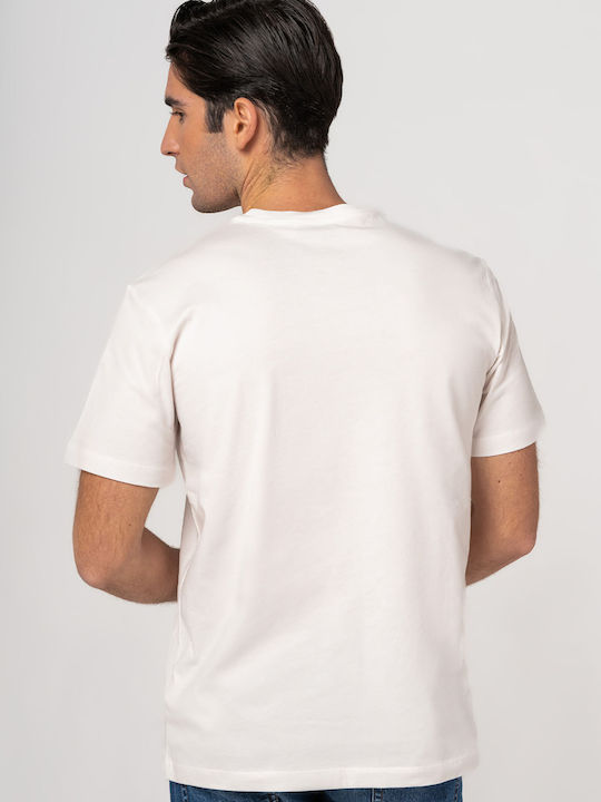 T-shirt White