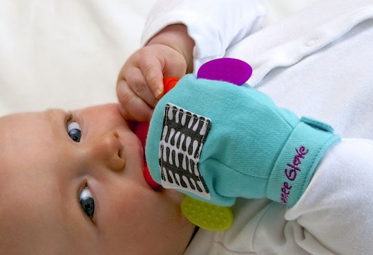 Gummee Glove Teething Glove made of Silicone for 3 m+