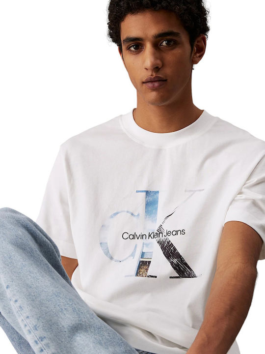 T-shirt White