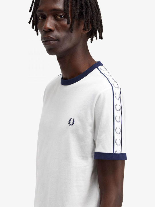 T-shirt White
