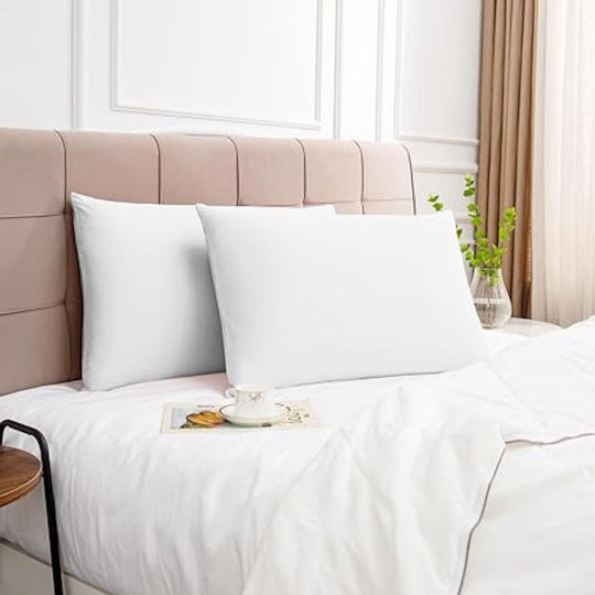 Kotonia Home Set Față de Pernă Impermeabile cu plic de acoperire Matlasat Albe 70x70cm.