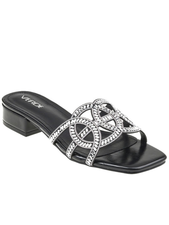 Women's Flat Sandals in Black Color