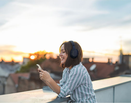 Belkin Soundform Surround Wireless / Wired Over Ear Headphones with 60 hours of Operation and Quick Charge Blue